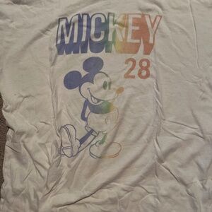 Mickey/disney t-shirt